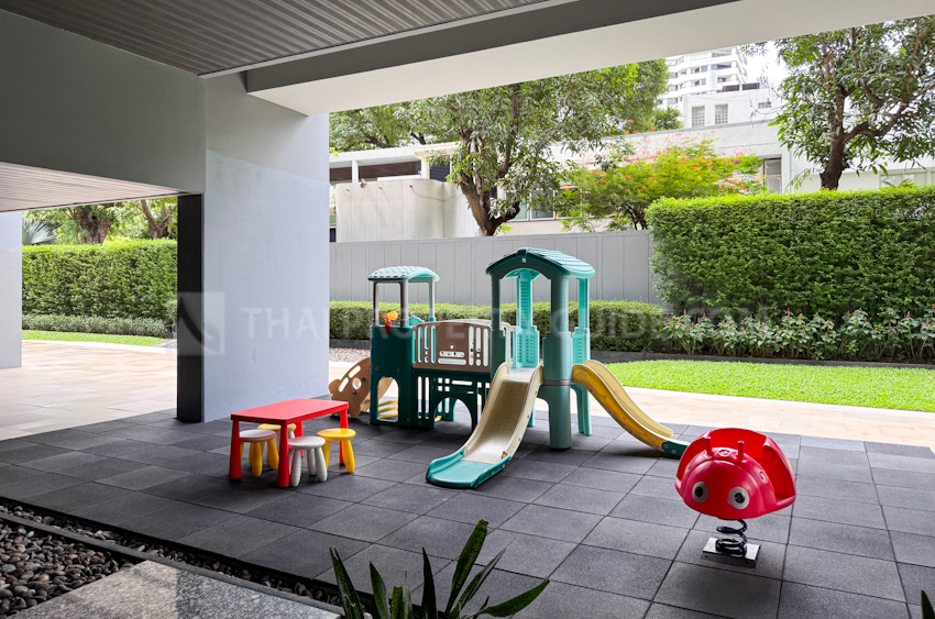 Condominium in Sukhumvit : Quattro By Sansiri 